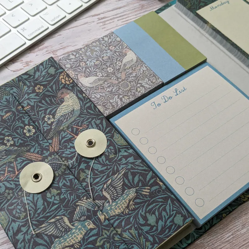 Ukesplanlegger – William Morris Birds